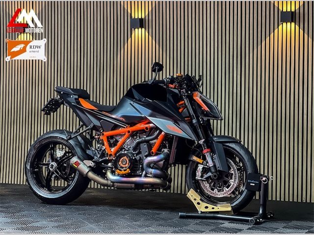 ktm - 1290-super-duke-r
