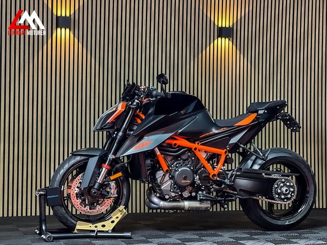 ktm - 1290-super-duke-r