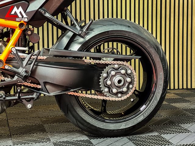 ktm - 1290-super-duke-r
