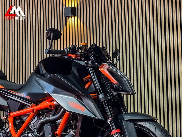 ktm - 1290-super-duke-r