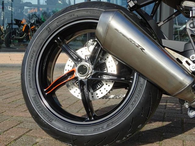 ktm - 1290-super-duke-r