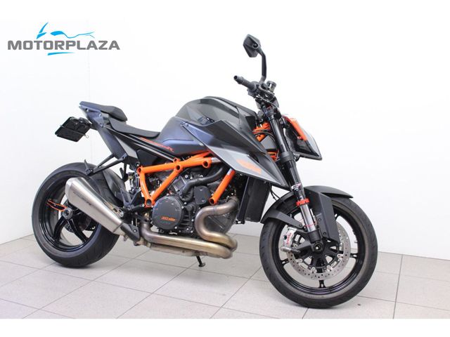 ktm - 1290-super-duke-r