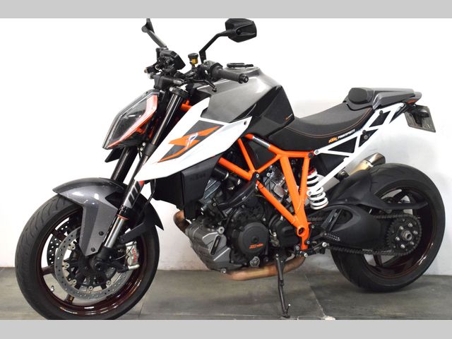 ktm - 1290-super-duke-r