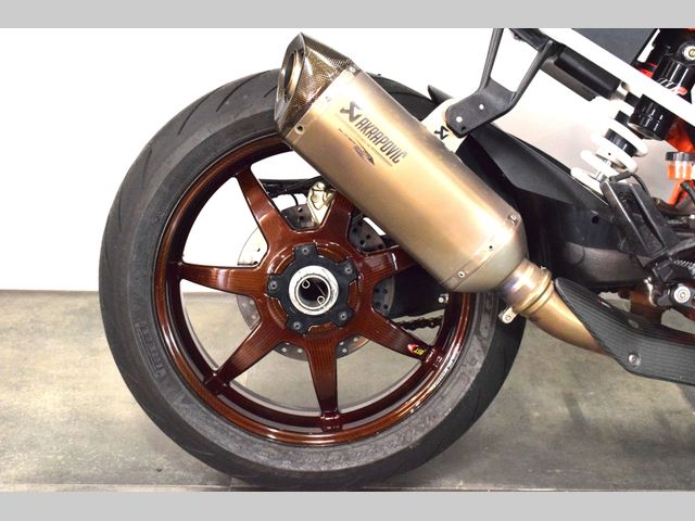 ktm - 1290-super-duke-r