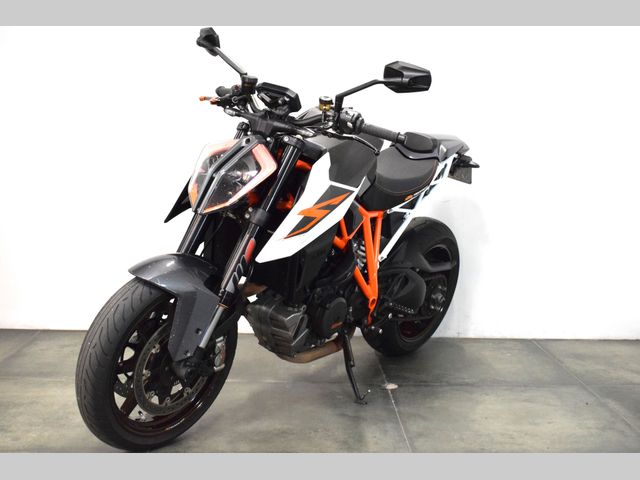 ktm - 1290-super-duke-r