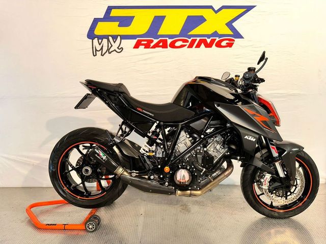 ktm - 1290-super-duke-r