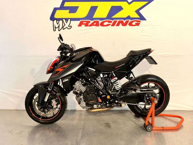 ktm - 1290-super-duke-r