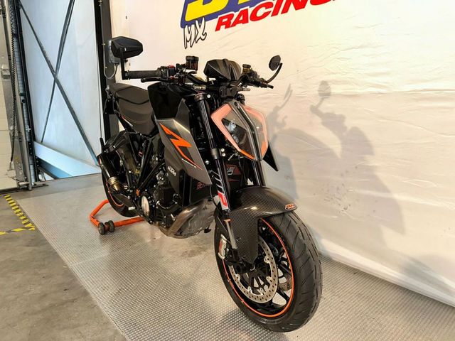 ktm - 1290-super-duke-r