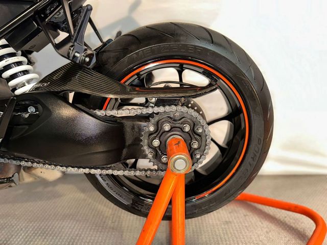 ktm - 1290-super-duke-r