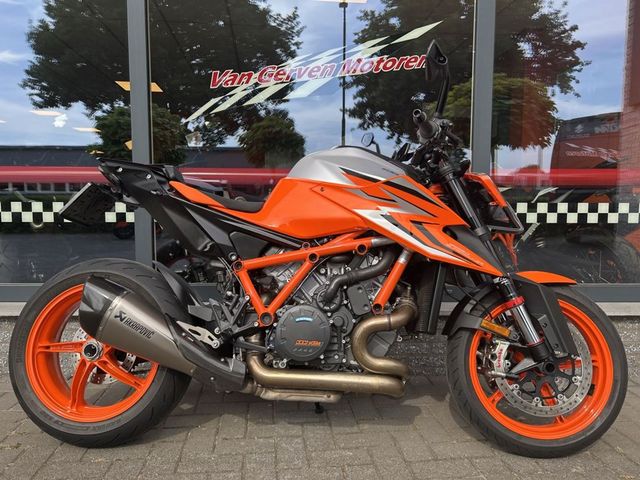ktm - 1290-super-duke-r