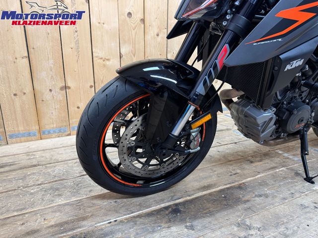 ktm - 1290-super-duke-r