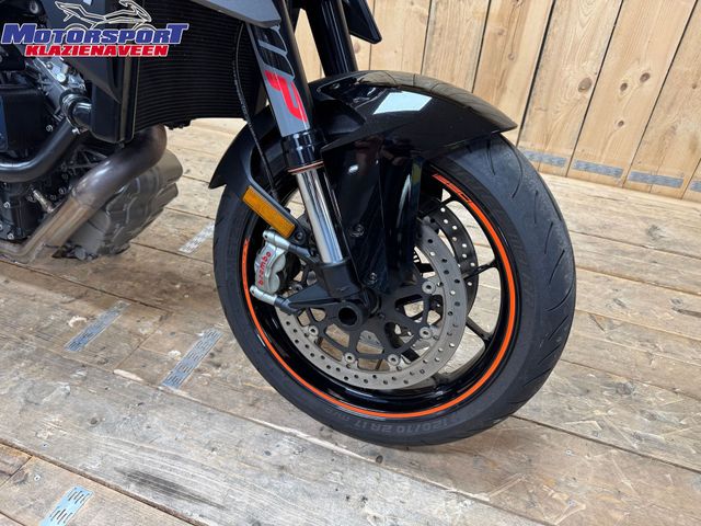 ktm - 1290-super-duke-r