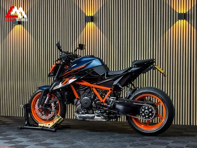 ktm - 1290-super-duke-r