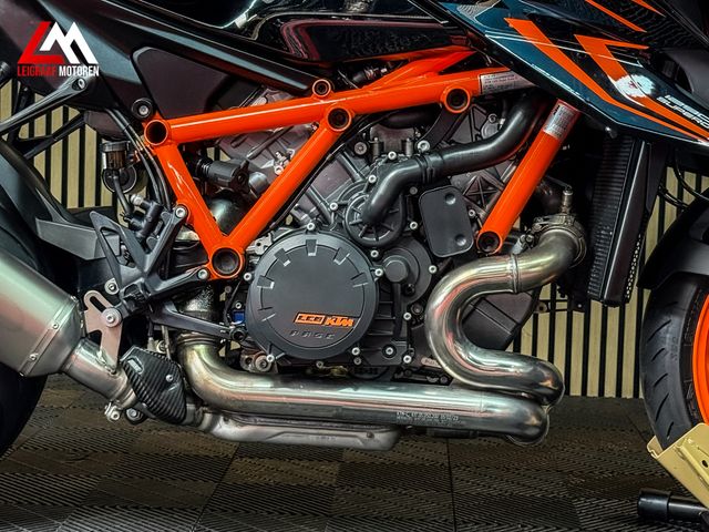ktm - 1290-super-duke-r