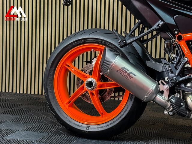ktm - 1290-super-duke-r