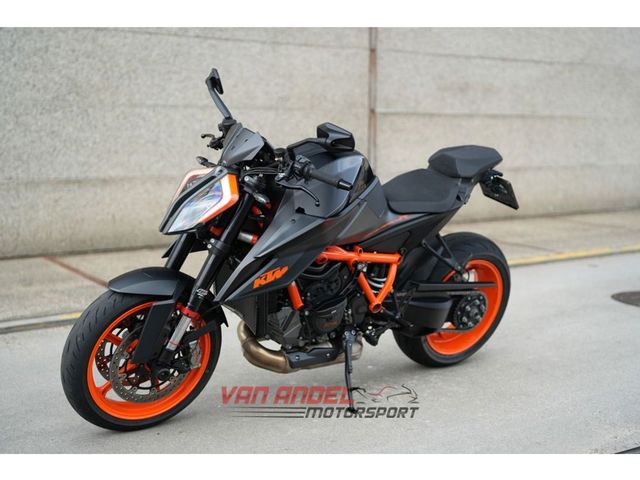 ktm - 1290-super-duke-r
