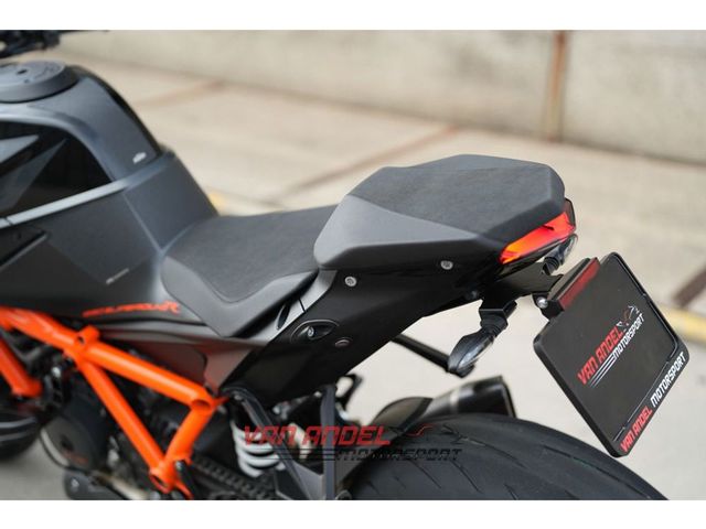 ktm - 1290-super-duke-r