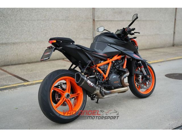 ktm - 1290-super-duke-r