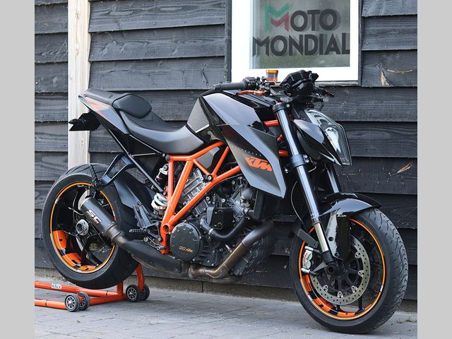 ktm - 1290-super-duke-r
