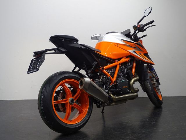 ktm - 1290-super-duke-r-evo