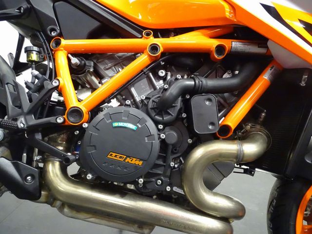 ktm - 1290-super-duke-r-evo