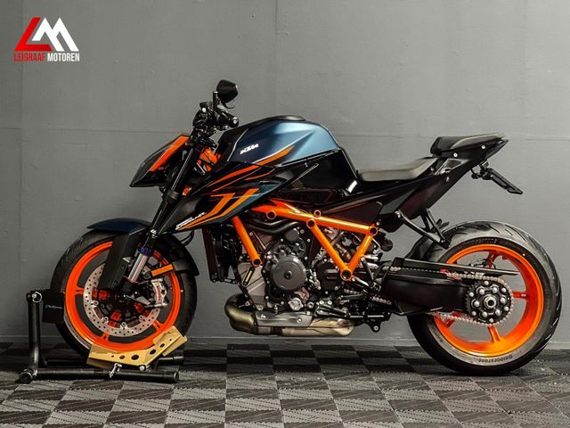 ktm - 1290-super-duke-r-evo