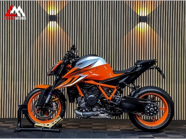 ktm - 1290-super-duke-r-evo