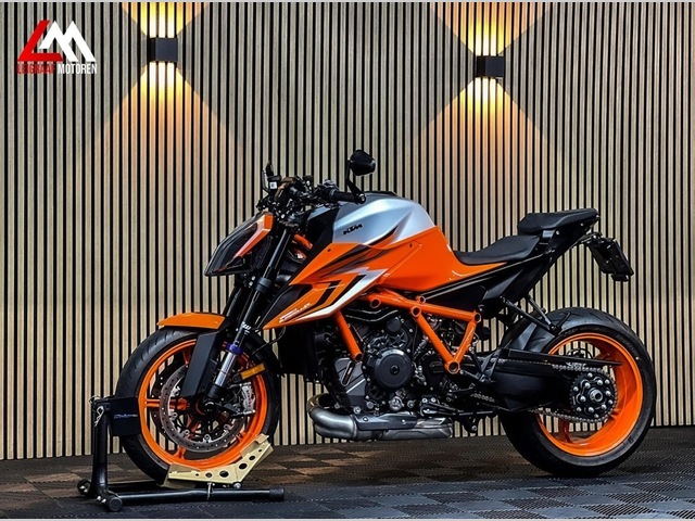 ktm - 1290-super-duke-r-evo