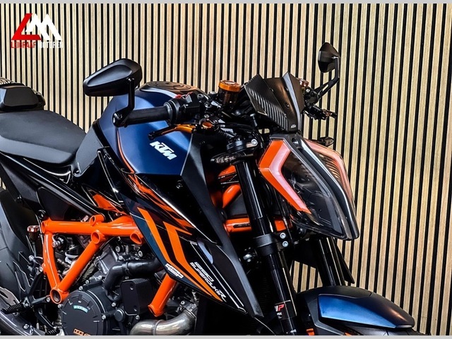 ktm - 1290-super-duke-r-evo