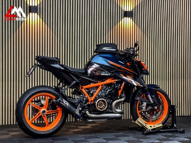 ktm - 1290-super-duke-r-evo