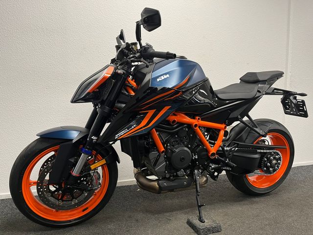 ktm - 1290-super-duke-r-evo