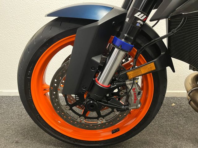 ktm - 1290-super-duke-r-evo