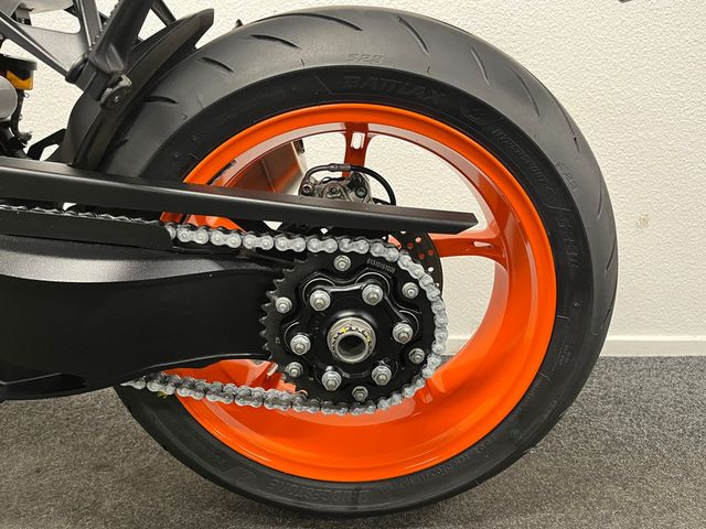 ktm - 1290-super-duke-r-evo