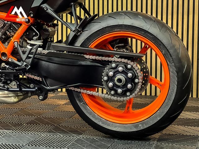 ktm - 1290-super-duke-r-evo