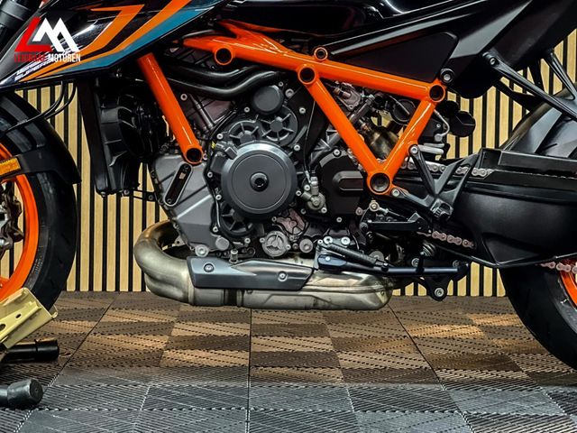 ktm - 1290-super-duke-r-evo