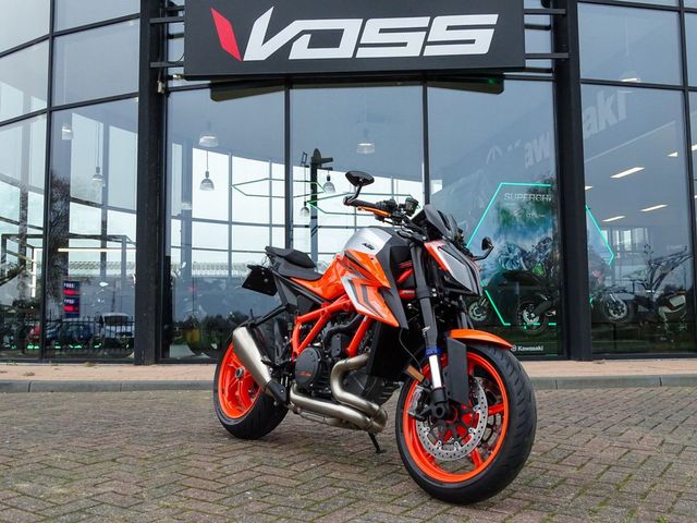 ktm - 1290-super-duke-r-evo