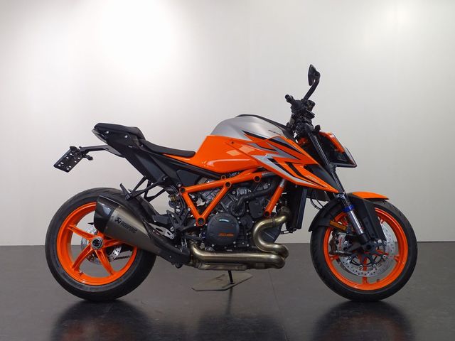 ktm - 1290-super-duke-r-evo