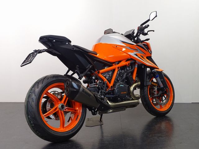 ktm - 1290-super-duke-r-evo