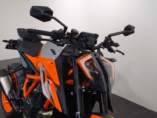 ktm - 1290-super-duke-r-evo