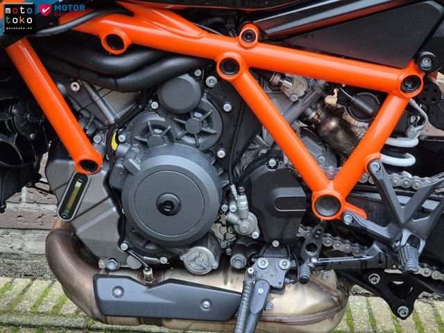 ktm - 1290-super-duke-r-evo