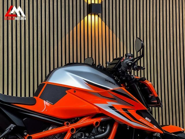 ktm - 1290-super-duke-r-evo