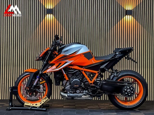 ktm - 1290-super-duke-r-evo