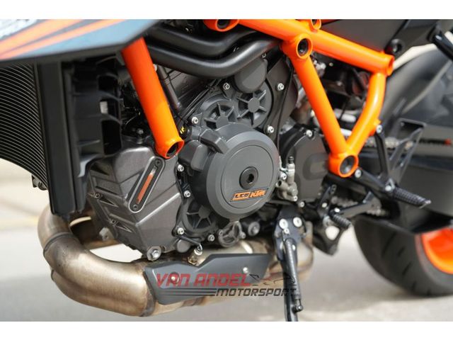 ktm - 1290-super-duke-r-evo