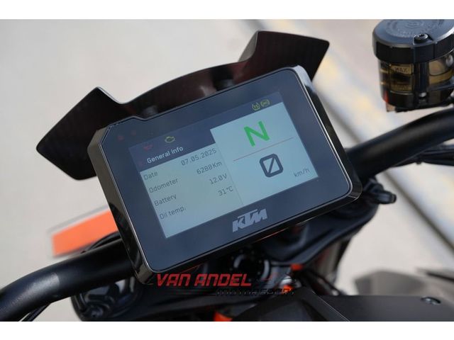 ktm - 1290-super-duke-r-evo