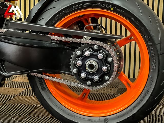 ktm - 1290-super-duke-r-evo
