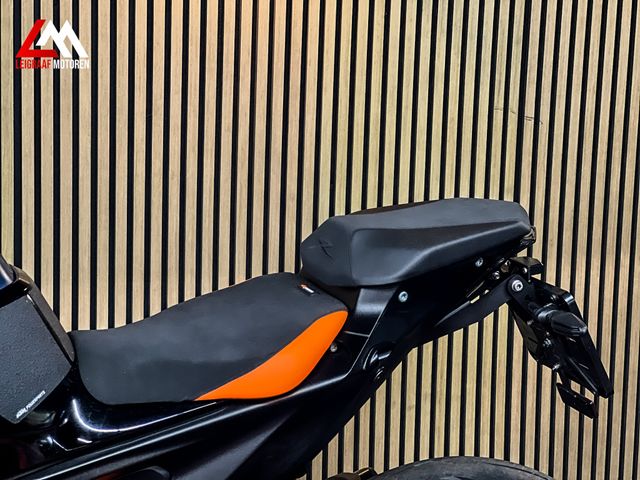 ktm - 1290-super-duke-r-evo