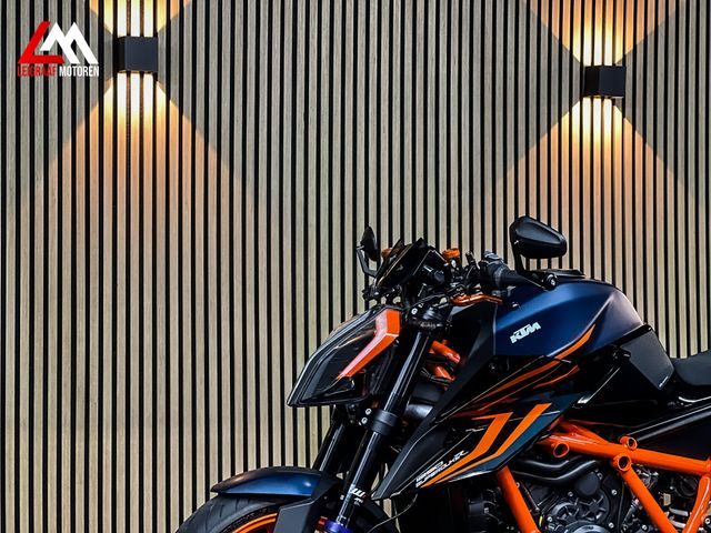 ktm - 1290-super-duke-r-evo