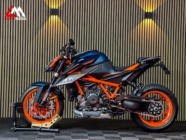 ktm - 1290-super-duke-r-evo