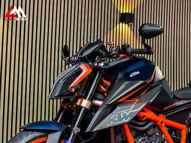 ktm - 1290-super-duke-r-evo