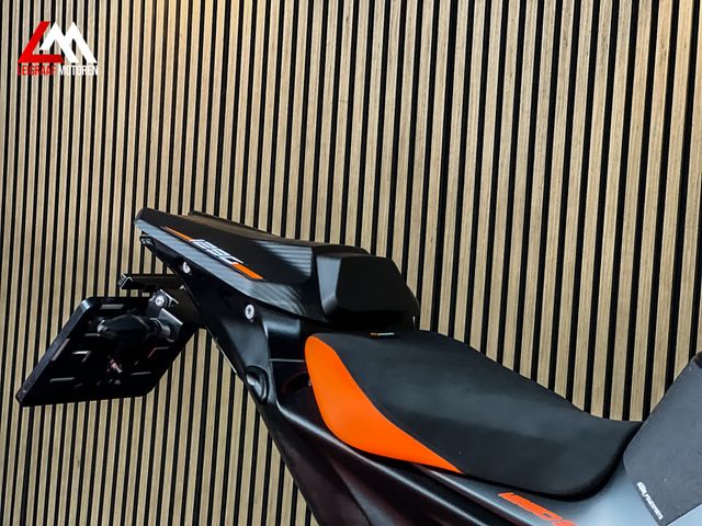ktm - 1290-super-duke-r-evo